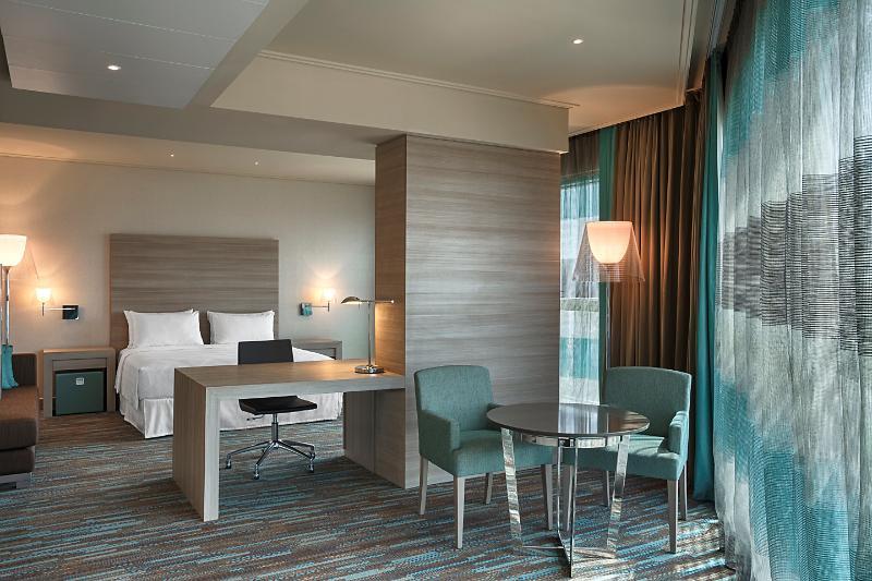 Sheraton Oran Hotel&Towers Exterior foto